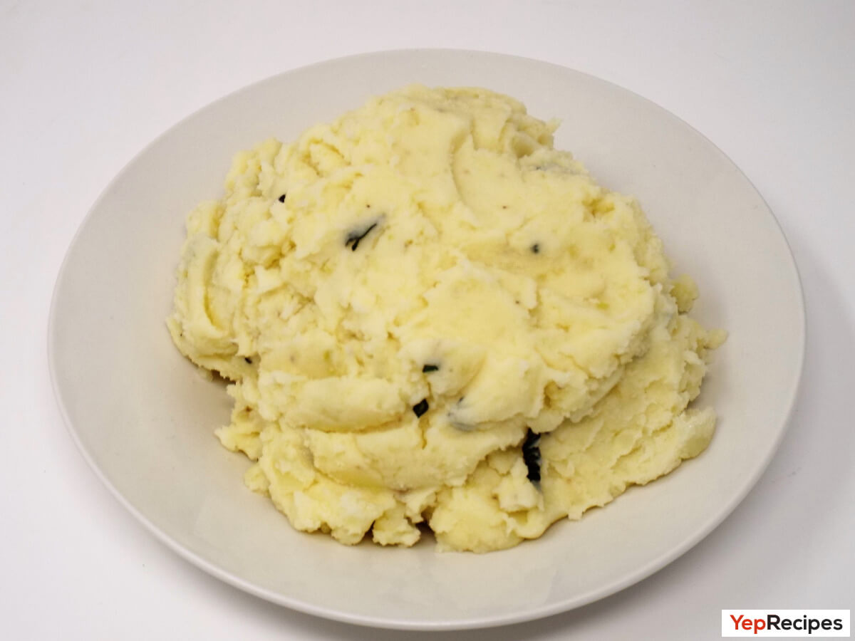 Garlic and Basil Mashed Potatoes recipe