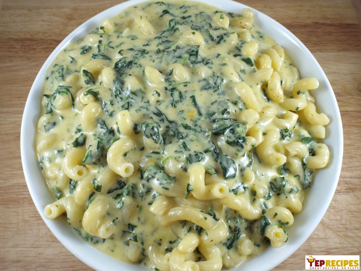 Creamy Macaroni and Cheese with Spinach recipe