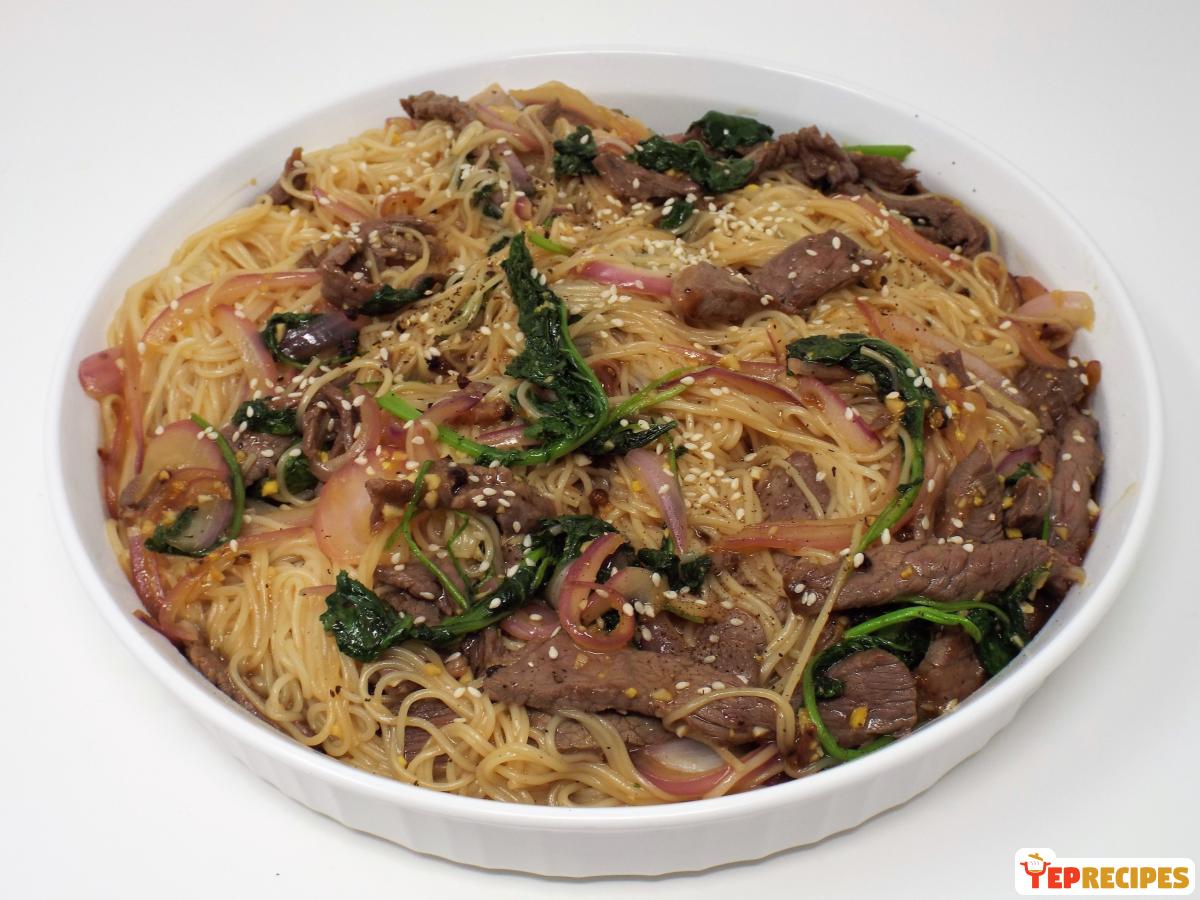 Beef and Noodles with Black Pepper Sauce recipe
