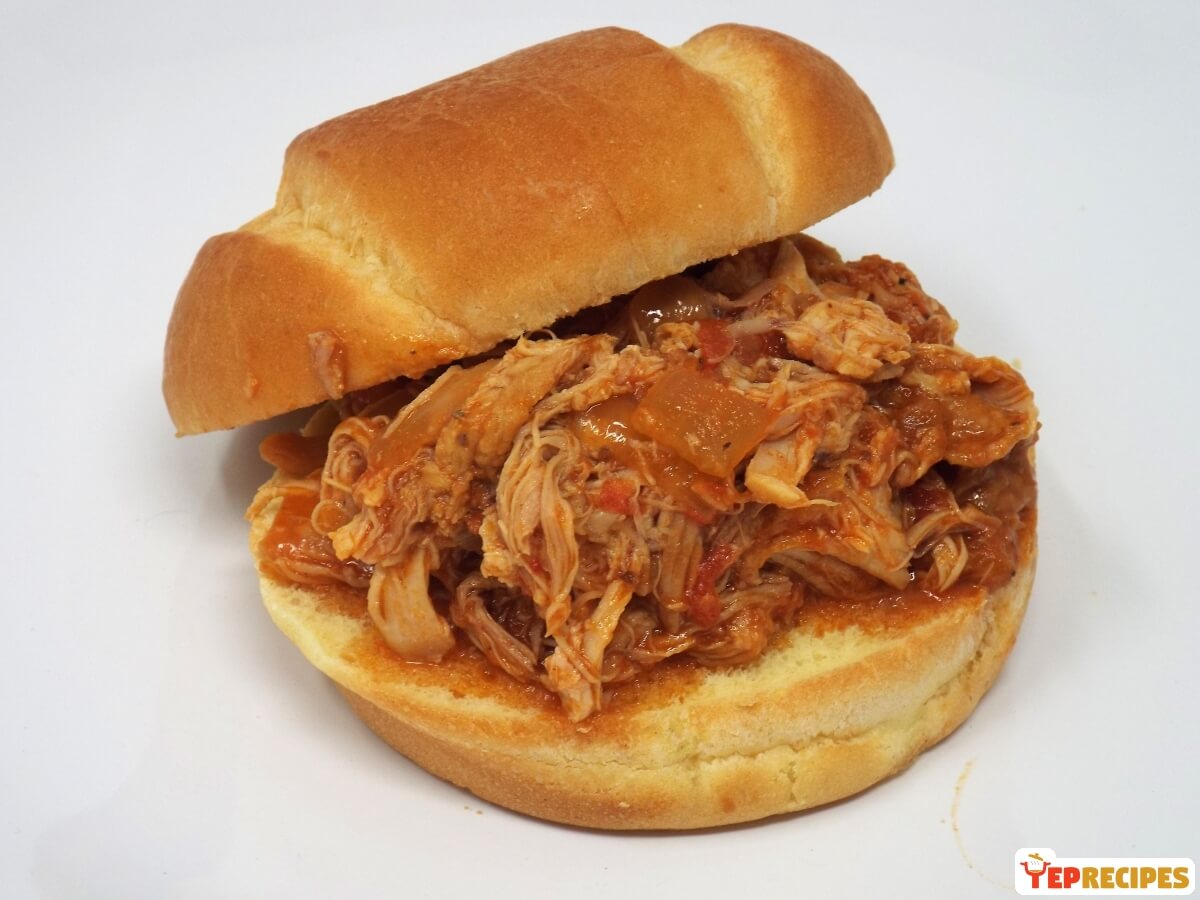 Slow Cooker Sriracha Pulled Chicken Sandwiches recipe