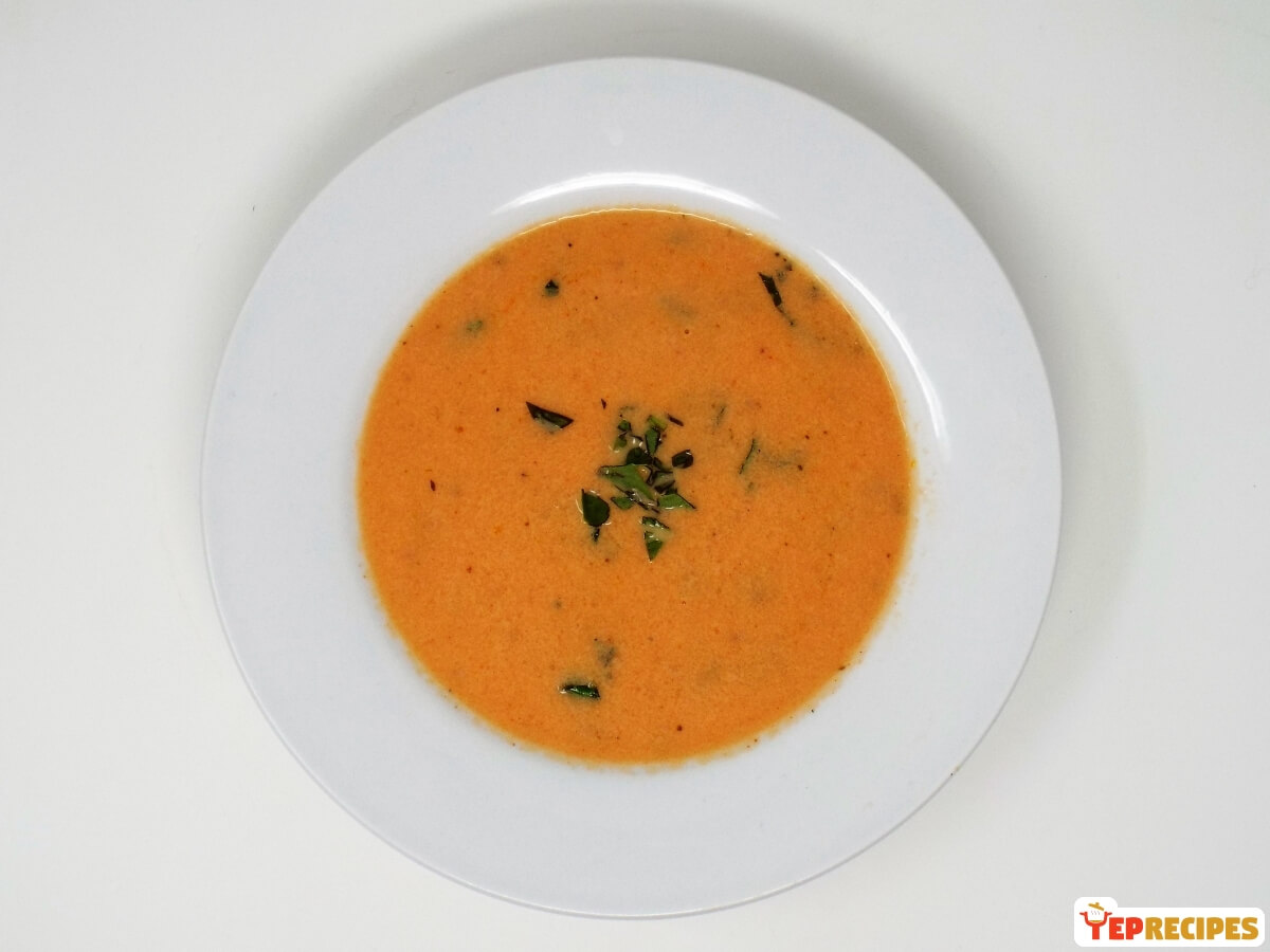 Fresh Tomato and Basil Soup recipe