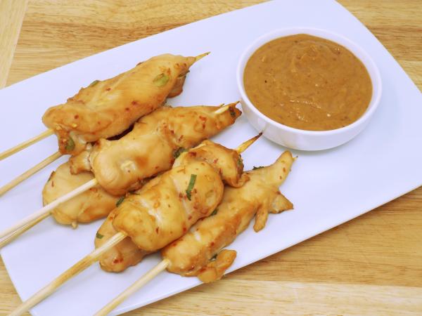 Oven Baked Chicken Satay with Peanut Sauce