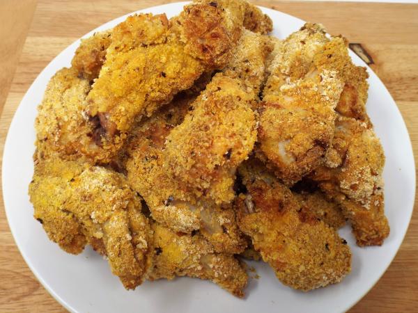 Baked Crunchy Cornmeal Chicken Wings