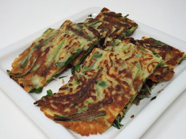 Buchujeon (Korean Garlic Chive Pancakes)