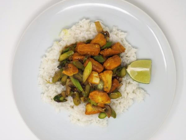 Turmeric Chicken with Mushrooms and Asparagus recipe