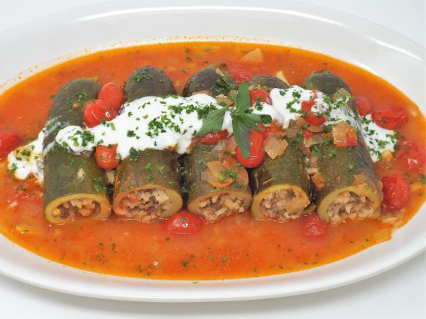 Kousa (Lebanese Stuffed Zucchini)