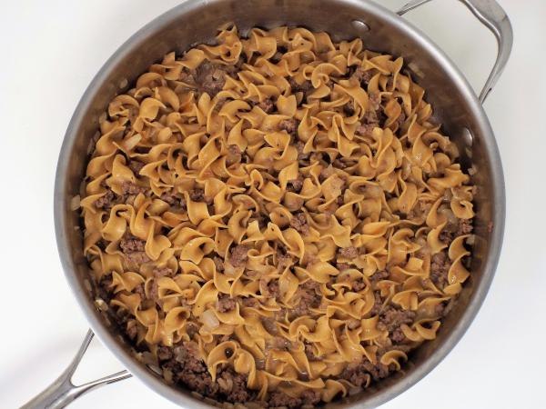 Skillet Ground Beef and Noodles