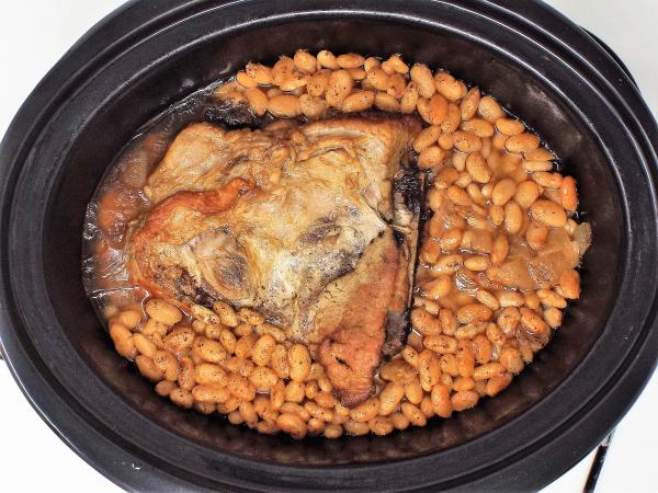 Slow Cooker Pork and White Beans