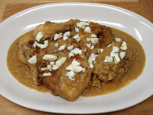 Spanish Chicken in Pepitoria