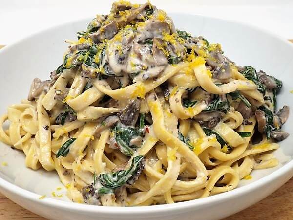 Spinach, Mushroom and Ricotta Fettuccine with Lemon