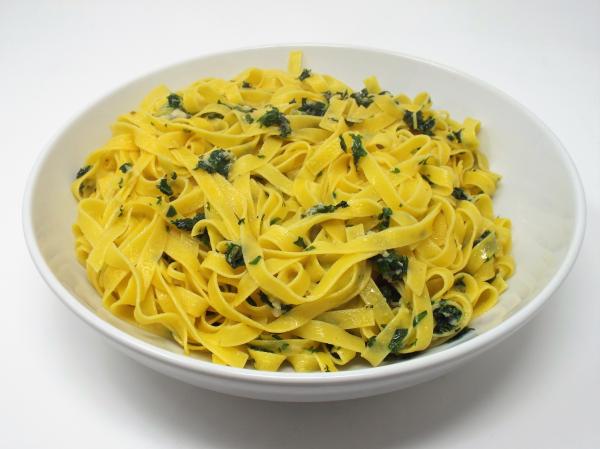 Tagliatelle with Garlic and Parsley Sauce