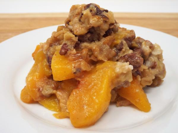 Slow Cooker Peach Crisp