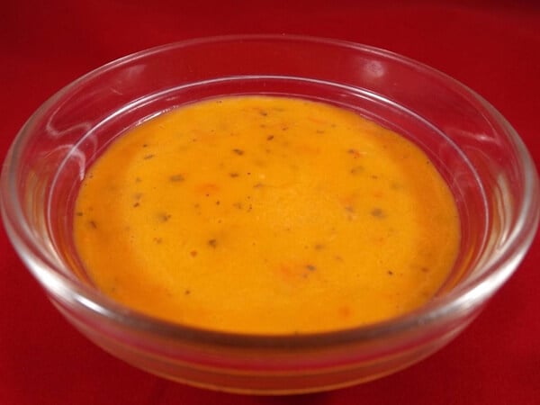 Tomato Basil Vinaigrette Dressing
