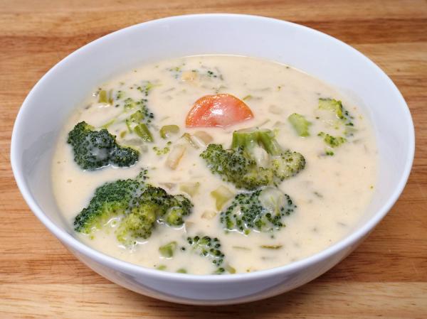 Creamy Broccoli & Carrot Soup