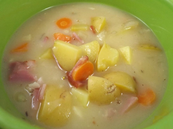 Hearty Ham And Potato Soup