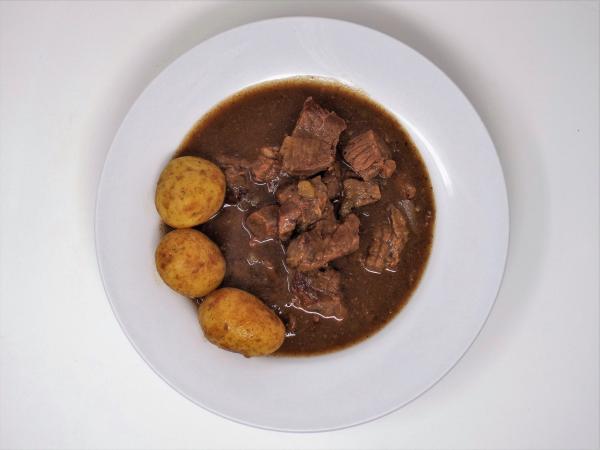 Pfefferpotthast (German Beef Stew)
