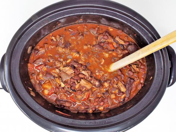 Slow Cooker Pork and Black Bean Chili